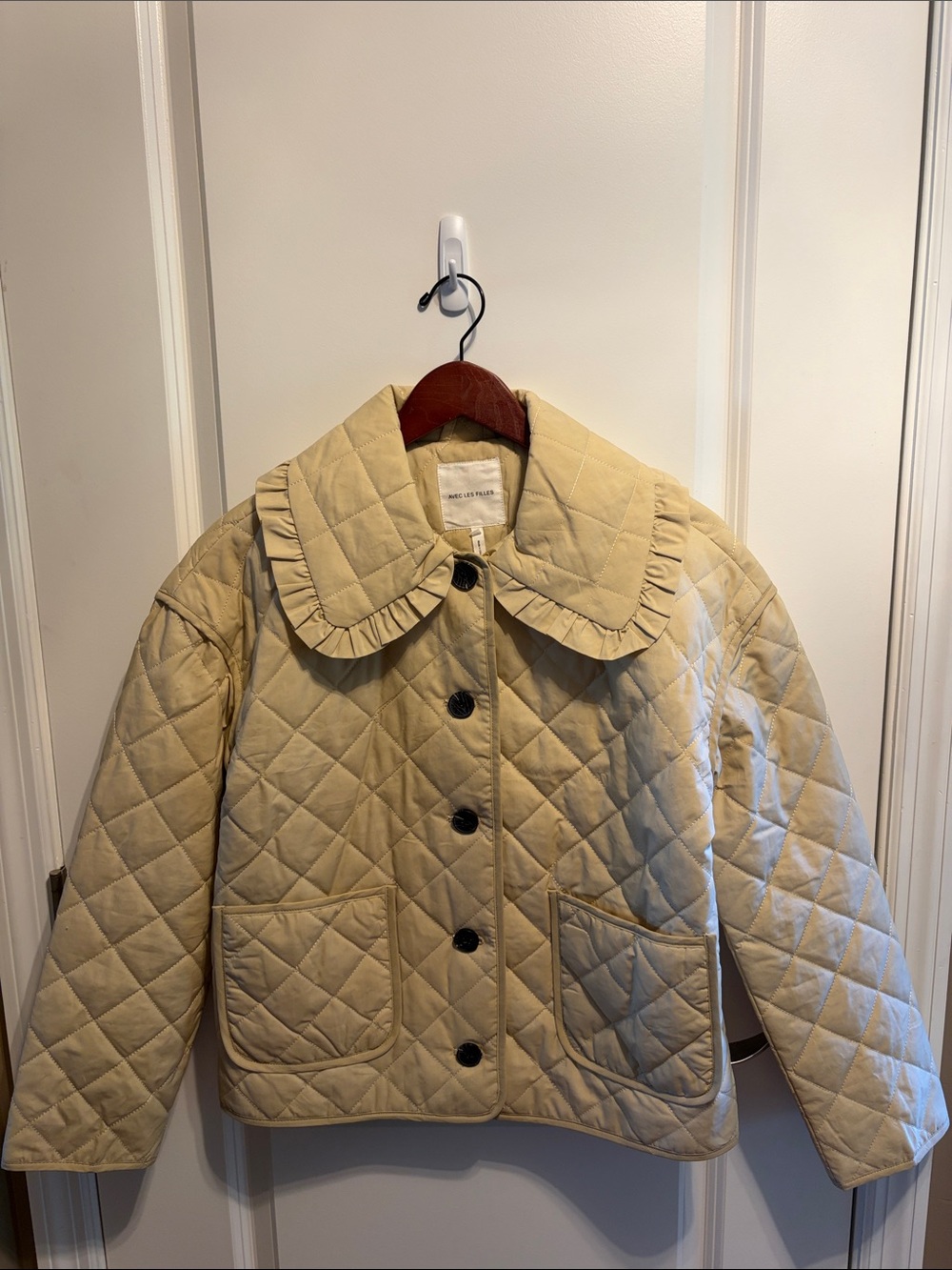 Avec Les Filles Quilted Puffer Jacket in Light Beige with Ruffle Collar